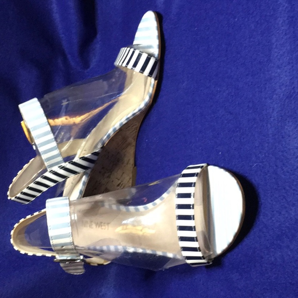 Nine West sandal size 7